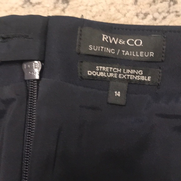 Navy pencil skirt - Picture 3 of 3